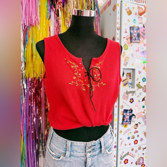 Vintage 90s y2k red embroidered tie up tank. - Picture 3 of 4